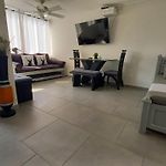 Apartamento Cerca a la playa, Piscina, Wifi, AC