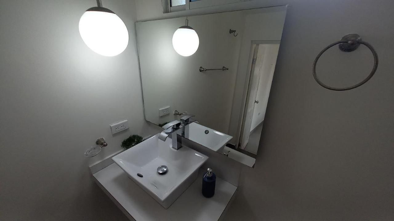 Apartamento Cerca A La Playa, Piscina, Wifi, Ac *