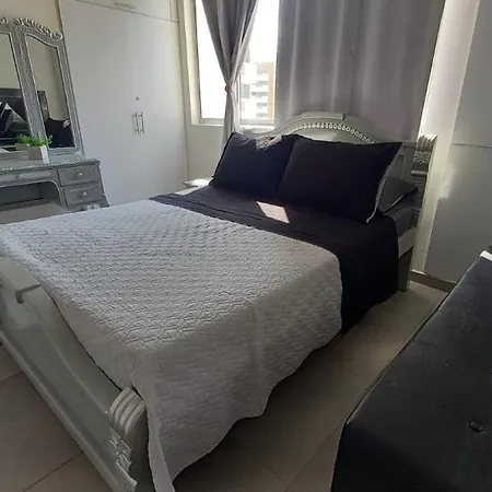 Apartamento Cerca A La Playa, Piscina, Wifi, Ac